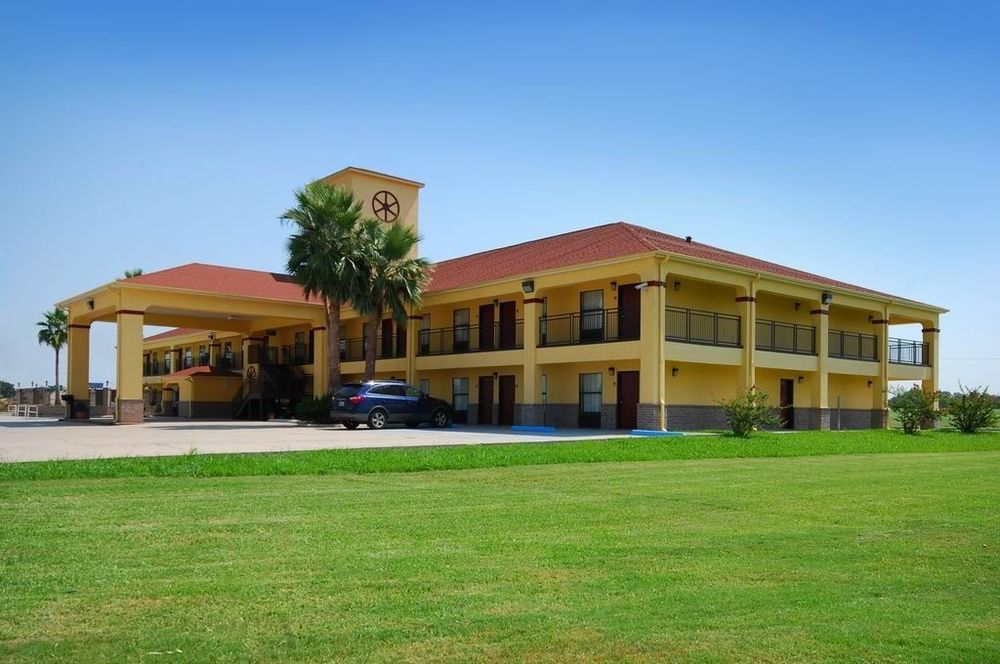 Oyo Hotel Lsu Port Allen Exterior photo